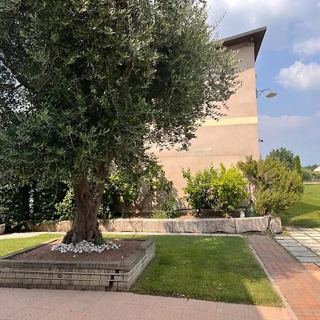 Appartamento "Casa Vacanze Corte Ara Decima" Сона Екстериор снимка