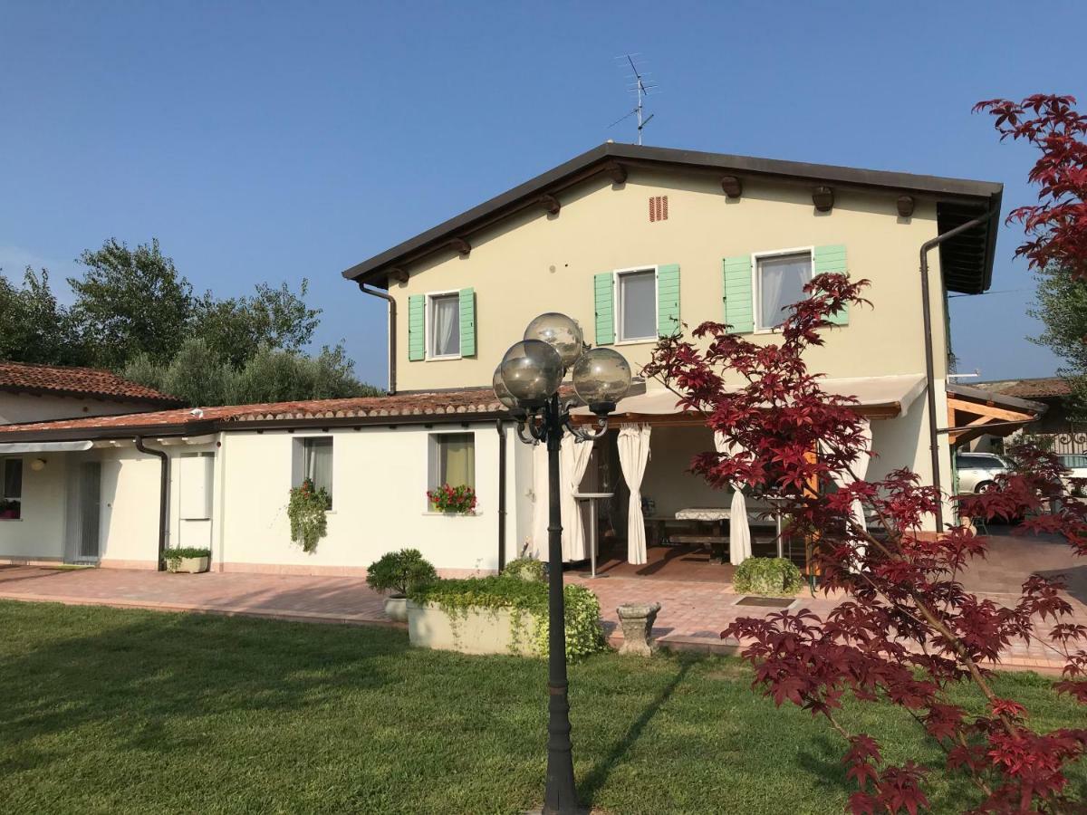 Appartamento "Casa Vacanze Corte Ara Decima" Сона Екстериор снимка