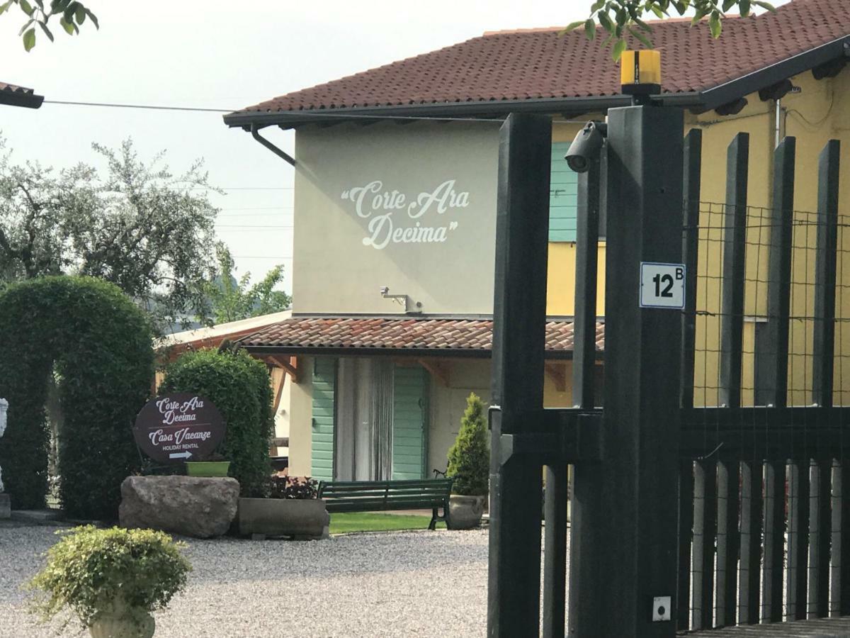 Appartamento "Casa Vacanze Corte Ara Decima" Сона Екстериор снимка
